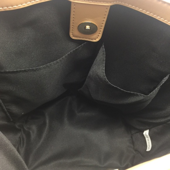 NWT AZUL Tassels Bucket Bag - Picture 8 of 9